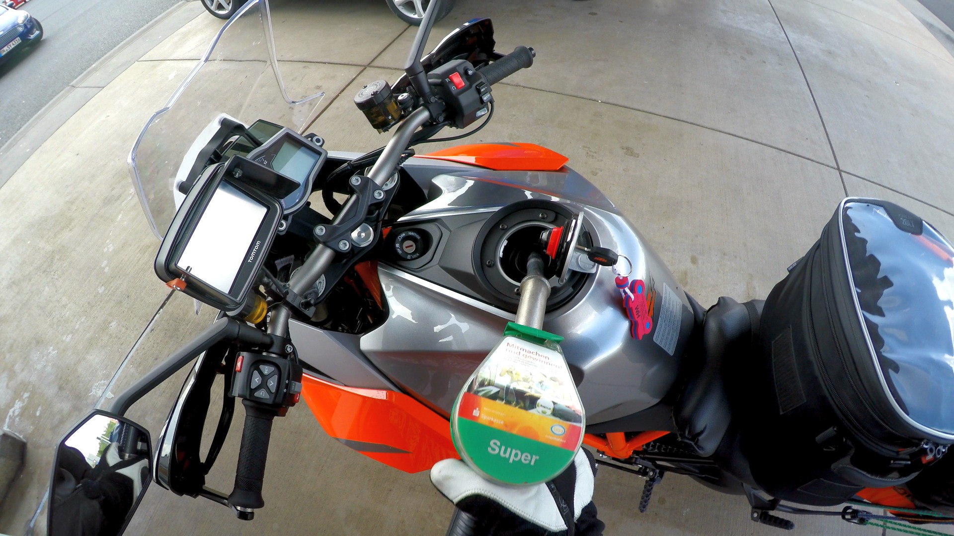 Bild  2016-05-28-03.MP4 snapshot 01.14 [2016.05.30 23.50.51] wird geladen, bitte warten...